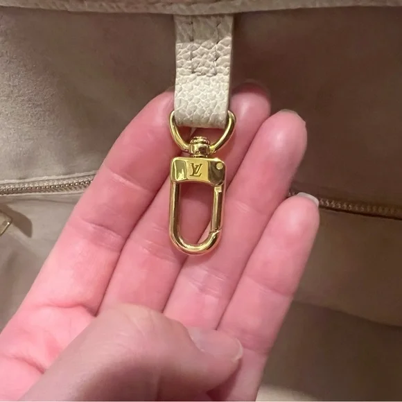 Louis Vuitton Neverfull Summer Stardust collection in beige clair - Picture 10 of 16